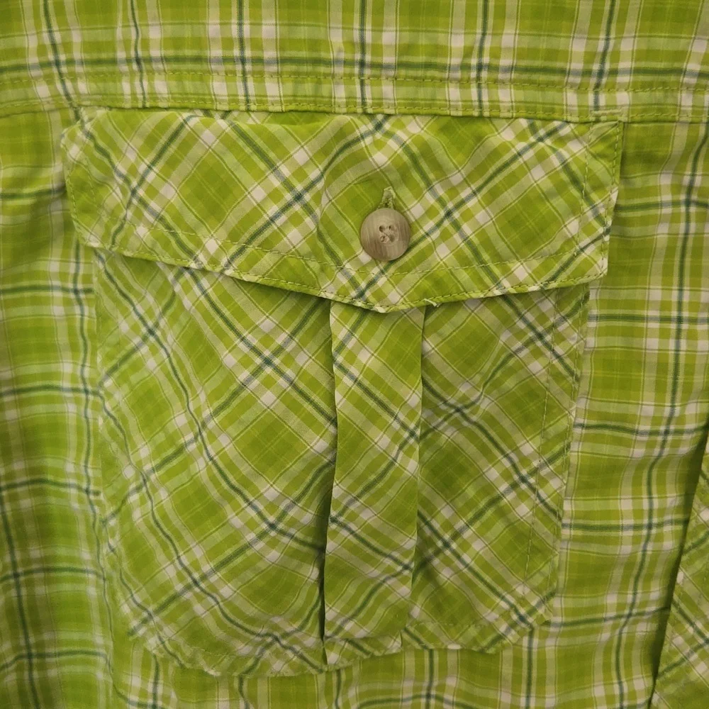 Cabela's plaid short sleeve shirt - Picture 5 of 10